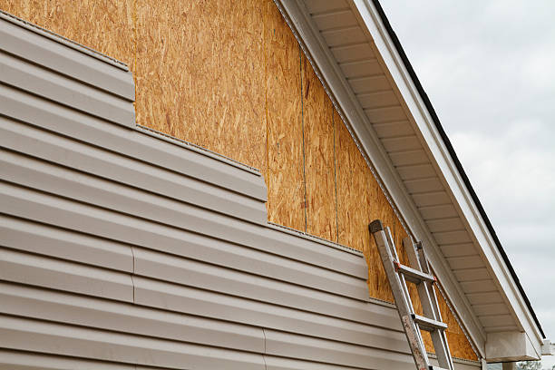 24/7 Emergency Siding Repair experts in Edinboro, PA